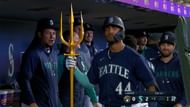 Julio Rodriguez celebrating his home run in the Mariners dugout